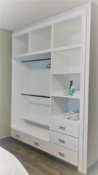 Lovely 1 Bedroom Apartment W/Private Parking Энсенада Экстерьер фото